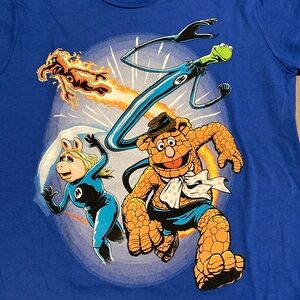 New/out tags Fantastic Four woman medium shirt.